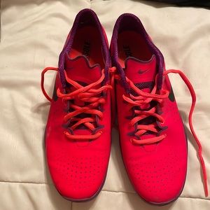 Nike fitsole runners in womens 8.5